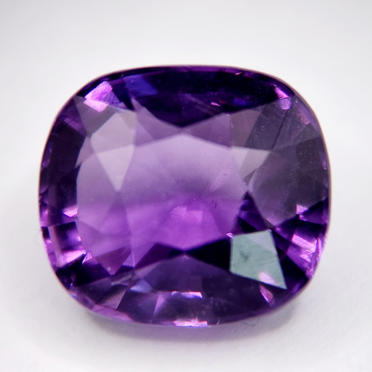 Amethyst - Fine step Cut | 4.25 Carat