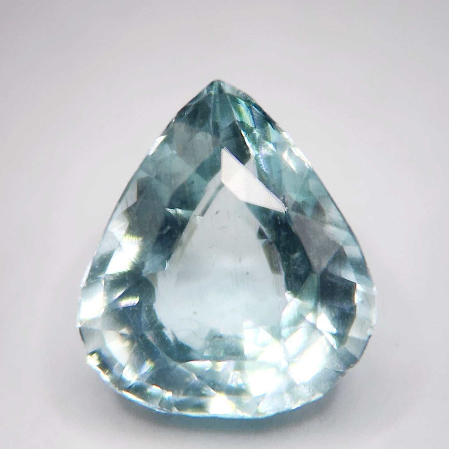 Aquamarine - Fine step Cut | 2.36 Carat