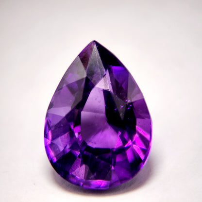Amethyst - Fine step Cut | 4.93 Carat