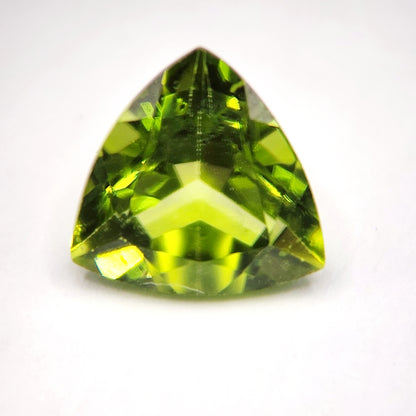 Peridot - Radiant  Cut | 1.89 Carat