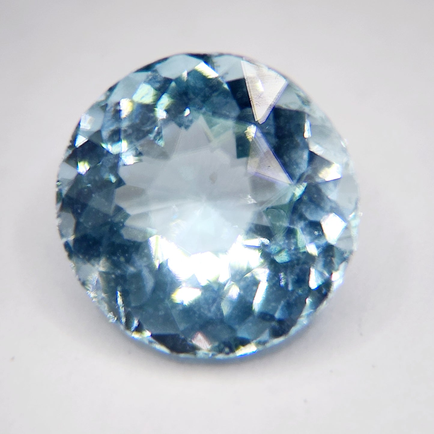 Aquamarine - Brilliant  Cut | 1.59 Carat