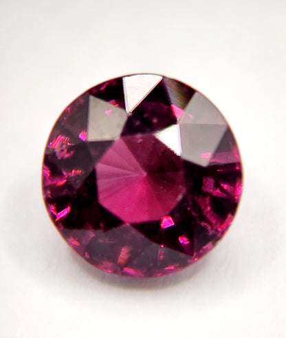 Garnet - Fine Step Cut | 1.53 Carat