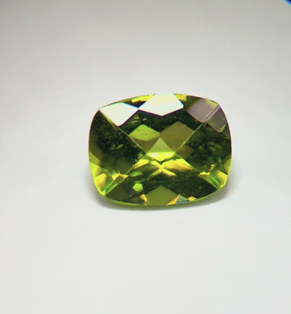 Peridot - Fine Step Cut | 2.04 Carat