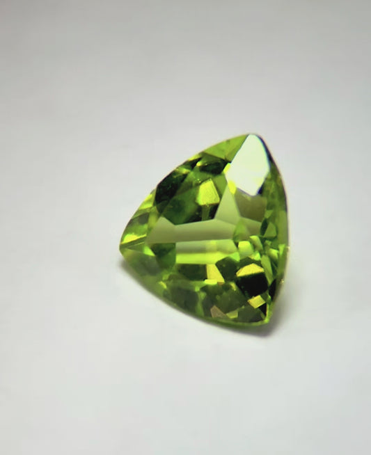 Peridot - Radiant  Cut | 1.77 Carat