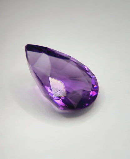Amethyst - Fine step Cut | 3.33 Carat