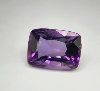 Amethyst - Fine step Cut | 3.44 Carat